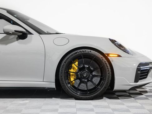 Used 2022 Porsche 911 Turbo S image 3