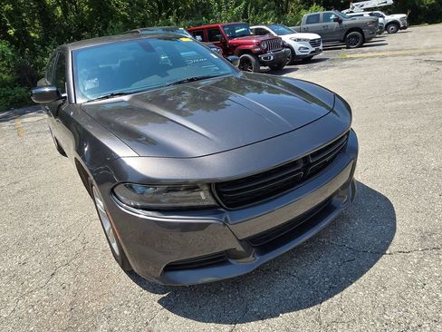 Used 2023 Dodge Charger SXT RWD image 11