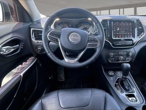 Used 2019 Jeep Cherokee Limited AWD/4WD image 5