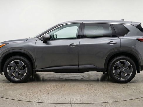 Used 2025 Nissan Rogue SV image 5