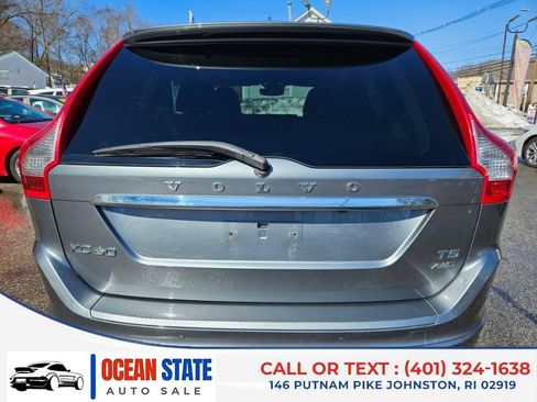 Used 2016 Volvo XC60 T5 Premier image 4