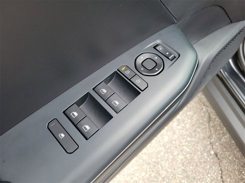 New 2026 Kia K4 LXS image 19