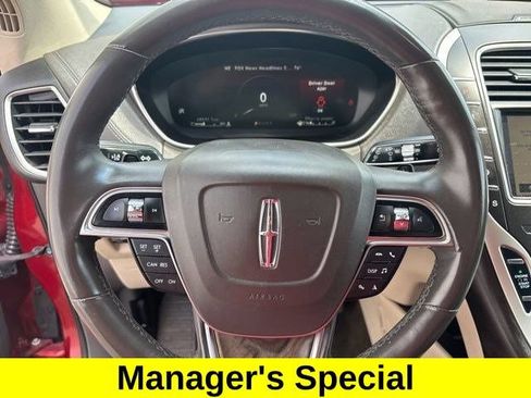 Used 2019 Lincoln Nautilus Select AWD/4WD image 15