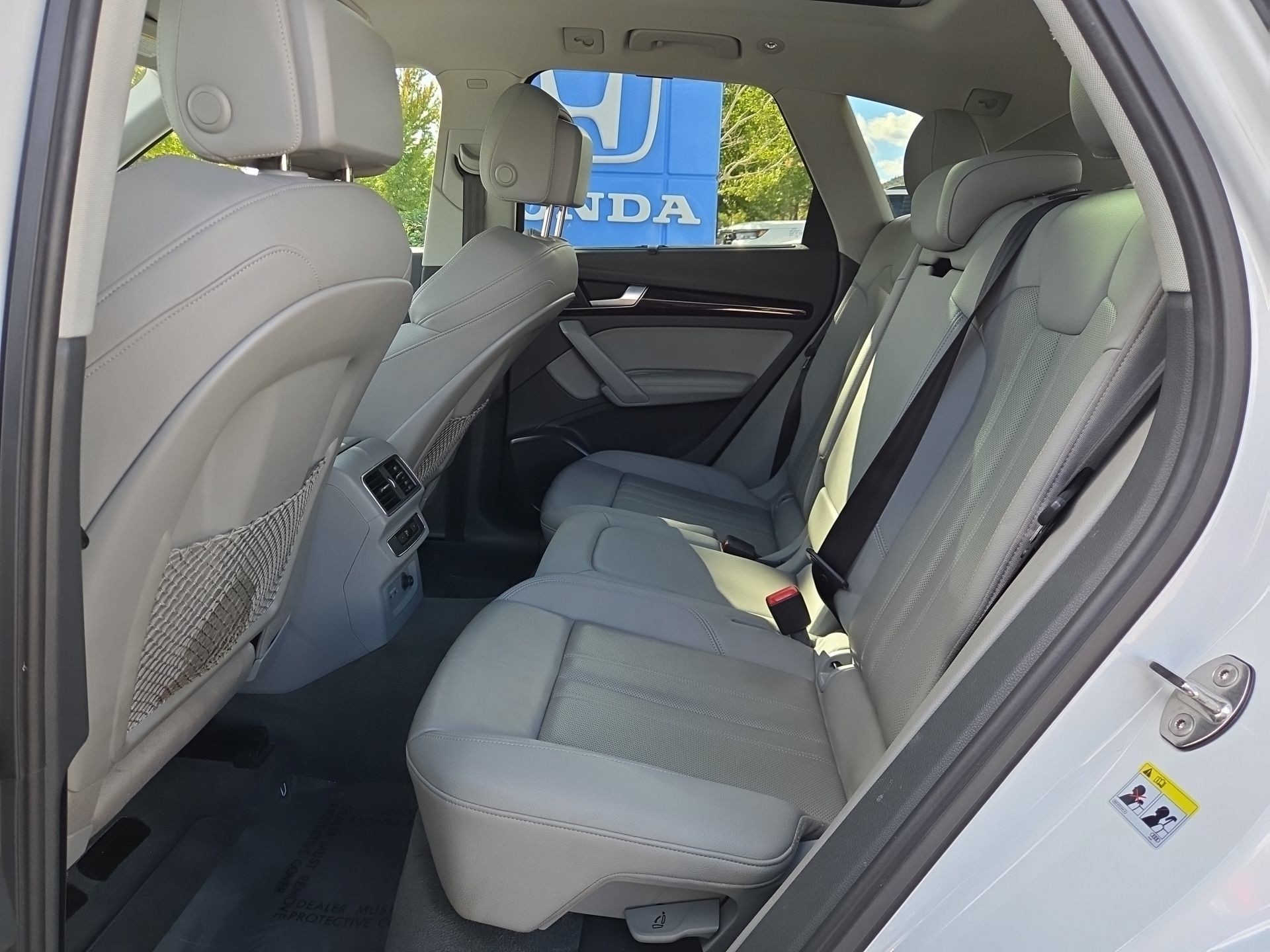 Used 2019 Audi Q5 2.0T Premium Plus w/ Premium Plus Package AWD/4WD image 32