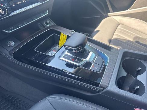 Used 2023 Audi Q5 2.0T Premium Plus w/ Premium Plus Package AWD/4WD image 45