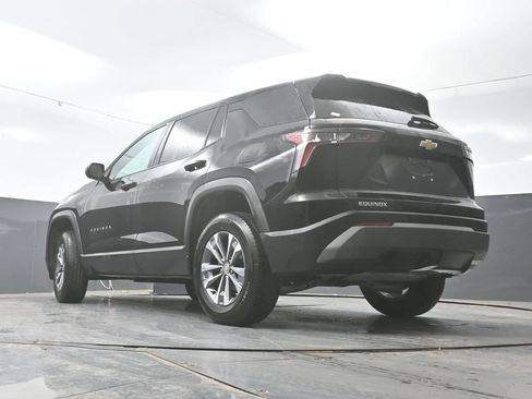 Used 2025 Chevrolet Equinox LT FWD image 29