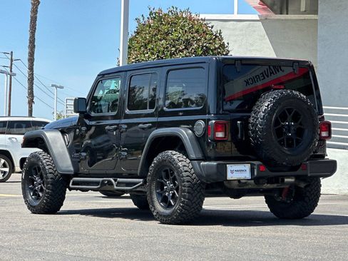 Used 2024 Jeep Wrangler Unlimited Sport AWD/4WD image 3