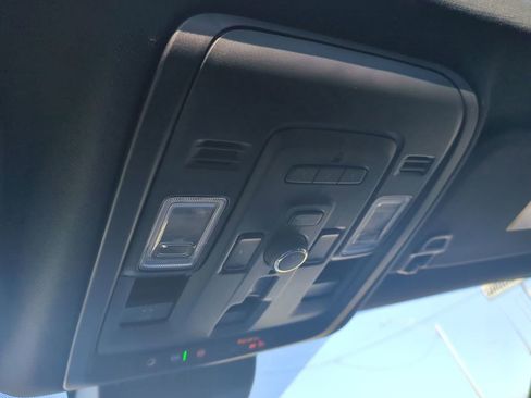 Used 2023 GMC Yukon XL Denali image 26