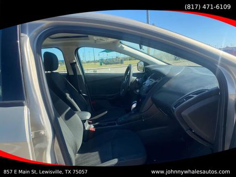 Used 2016 Ford Focus SE image 14