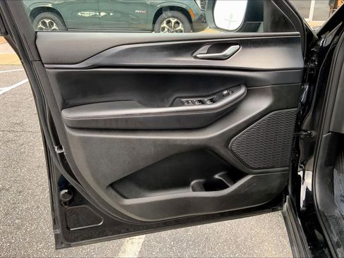 Used 2023 Jeep Grand Cherokee L Laredo image 19