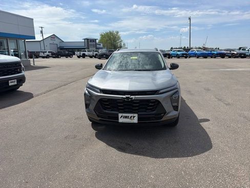 New 2026 Chevrolet Trax ACTIV w/ Driver Confidence Package FWD image 3