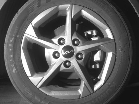 Used 2025 Kia K4 LXS image 13