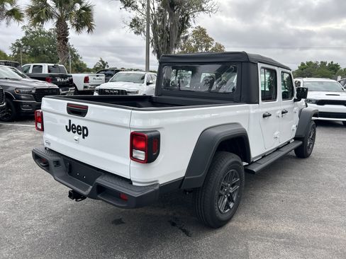 New 2026 Jeep Gladiator Sport AWD/4WD image 8