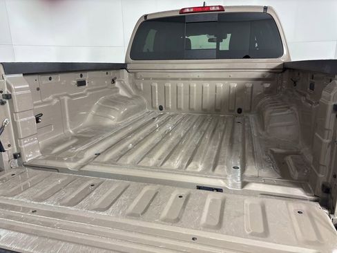 Used 2024 Nissan Frontier Pro-X image 12