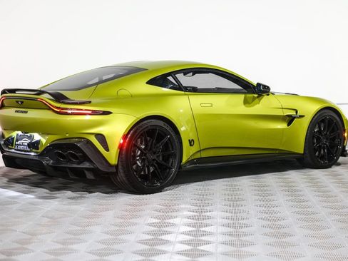 Used 2025 Aston Martin V8 Vantage Coupe RWD image 7
