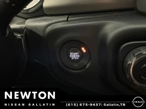 Used 2019 Jeep Wrangler Unlimited Sport S AWD/4WD image 36