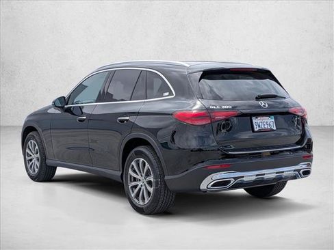 Certified 2026 Mercedes-Benz GLC 300 image 7