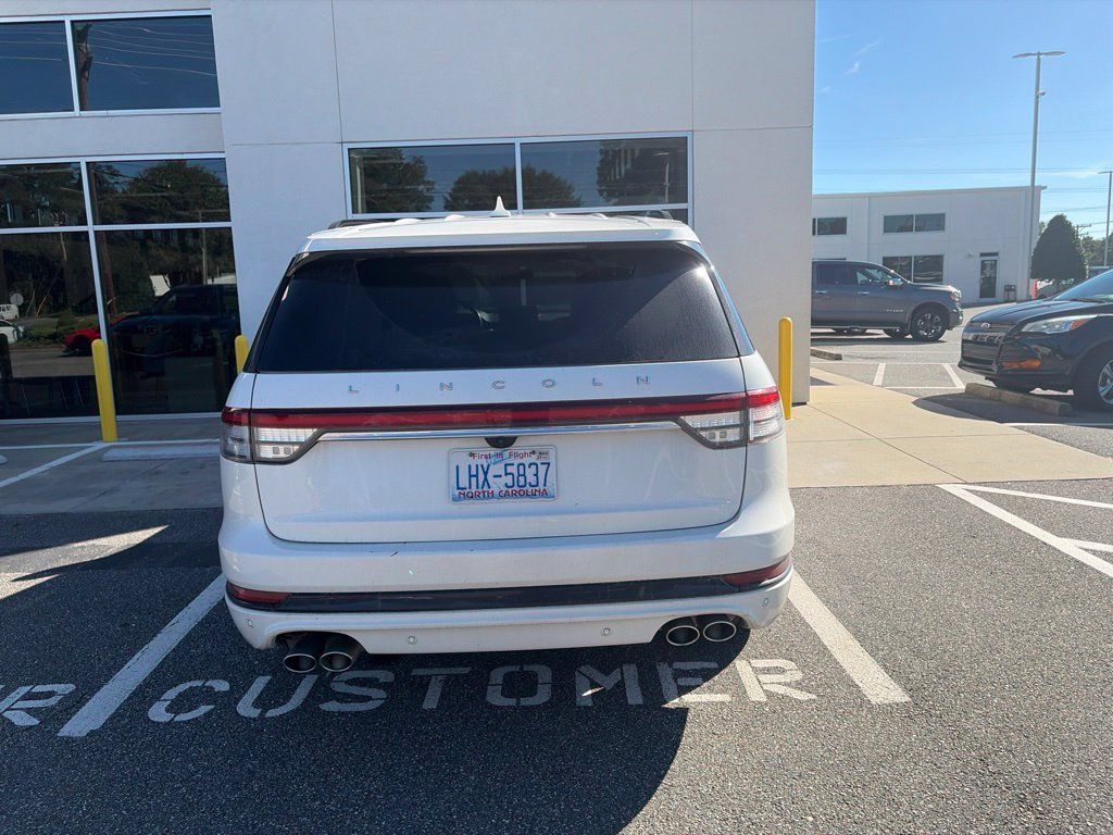 Used 2022 Lincoln Aviator Reserve w/ Equipment Group 201A AWD/4WD image 5