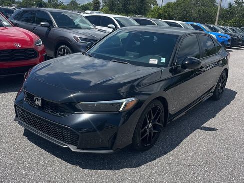 Used 2025 Honda Civic Sport image 2