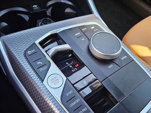 Used 2025 BMW 330i Sedan w/ Premium Package image 14