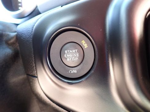 Used 2020 Jeep Gladiator Rubicon w/ Dual Top Group AWD/4WD image 21