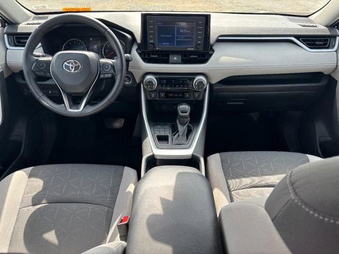 Used 2021 Toyota RAV4 XLE w/ XLE Grade Weather Package image 14