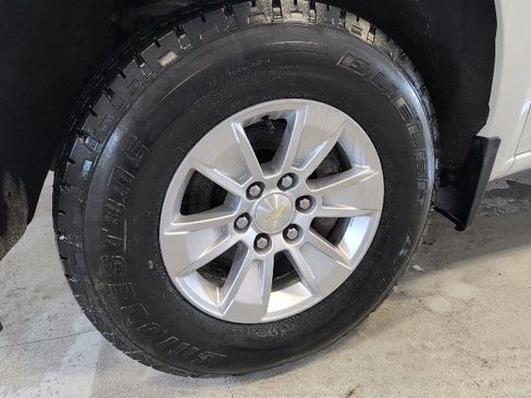 Used 2019 Chevrolet Silverado 1500 LT image 7