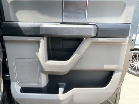 Used 2015 Ford F150 XLT w/ Equipment Group 301A Mid image 35