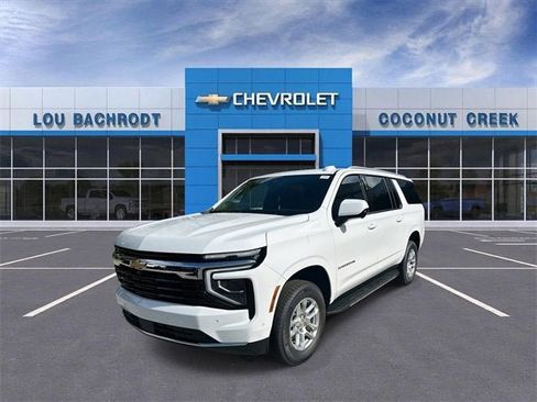 New 2026 Chevrolet Suburban LS image 4