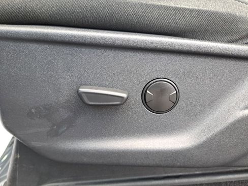 Used 2023 Ford F150 XLT image 18