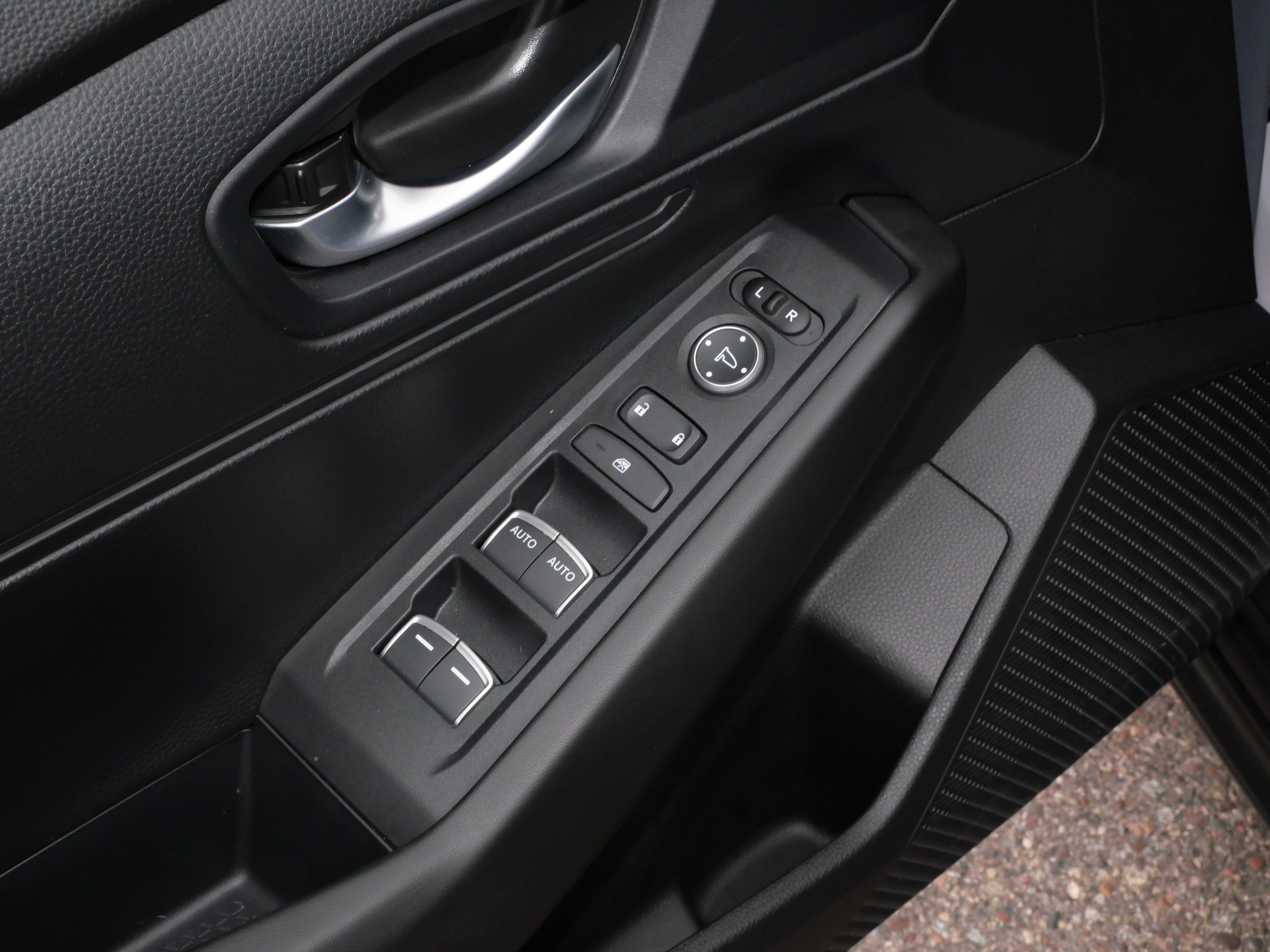 Used 2025 Honda Accord LX image 19