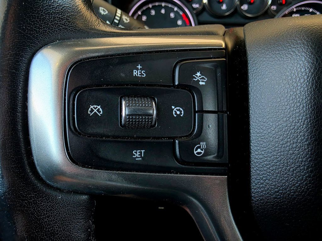 Used 2019 Chevrolet Silverado 1500 LTZ AWD/4WD image 28