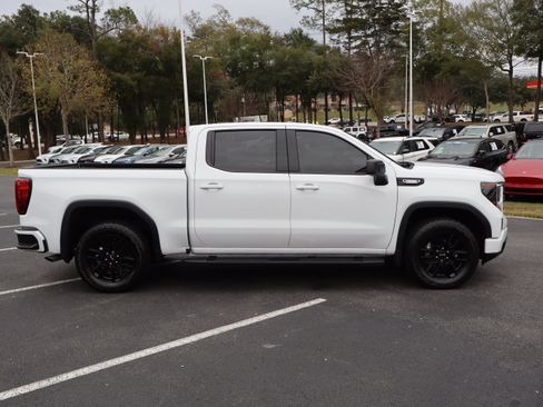 Used 2025 GMC Sierra 1500 Elevation image 10