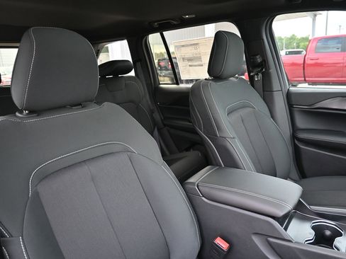 New 2026 Jeep Grand Cherokee Laredo X AWD/4WD image 28