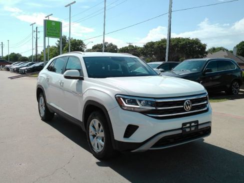 Used 2021 Volkswagen Atlas Cross Sport S FWD image 4