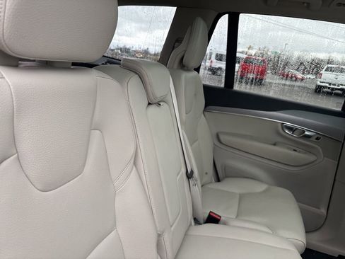 Used 2023 Volvo XC90 B5 Core w/ Climate Package image 37