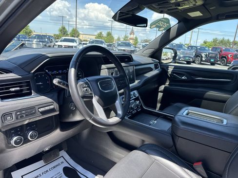 Used 2021 GMC Yukon Denali AWD/4WD image 10