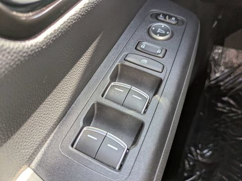 Used 2025 Honda CR-V EX-L image 24