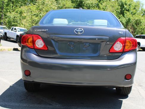 Used 2010 Toyota Corolla LE image 5