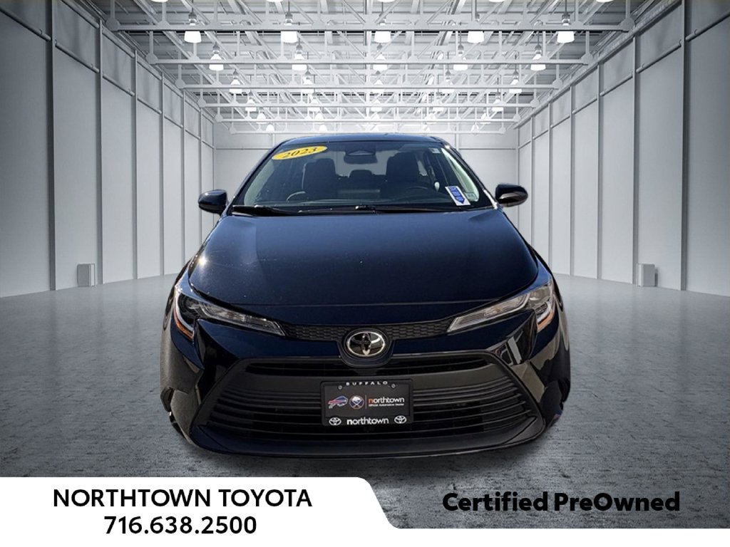 Used 2023 Toyota Corolla LE w/ Carpet Mat Package (TMS) FWD image 4