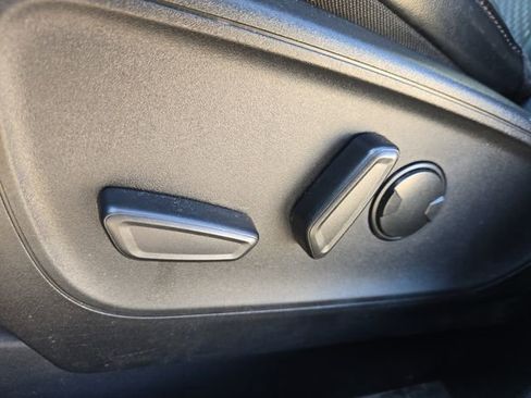 Used 2025 Ford Escape ST-Line image 22