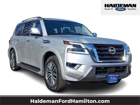 Used 2021 Nissan Armada SL w/ Captain's Chairs Package image 1