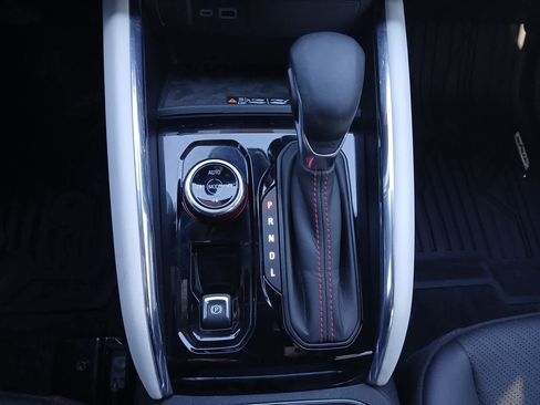 Used 2023 GMC Canyon AT4X image 43