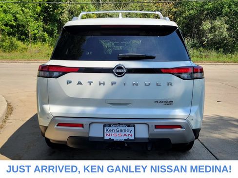 Certified 2024 Nissan Pathfinder Platinum w/ Cargo Package AWD/4WD image 4