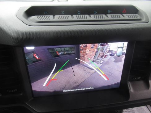 Used 2025 Ford Bronco Badlands AWD/4WD image 29