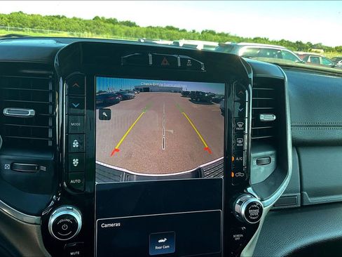 Used 2024 RAM 2500 Laramie image 29