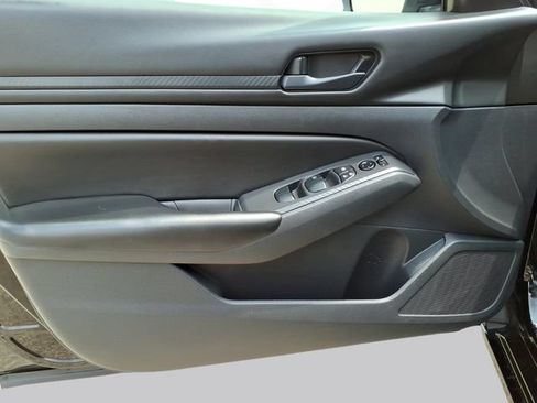 Used 2023 Nissan Altima 2.5 S FWD image 10
