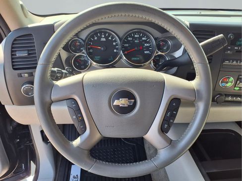 Used 2013 Chevrolet Silverado 1500 LT image 4