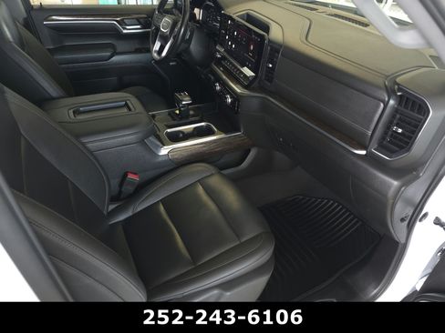 Used 2022 GMC Sierra 1500 Elevation w/ Elevation Premium Package AWD/4WD image 33