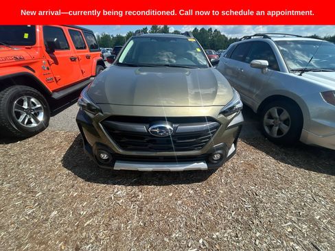 Used 2025 Subaru Outback Limited XT AWD/4WD image 3